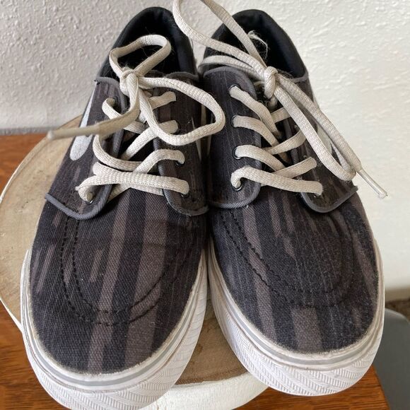 Nike Stefan Janoski Skateboarding Sneakers Size 4Y EUC - Picture 2 of 6